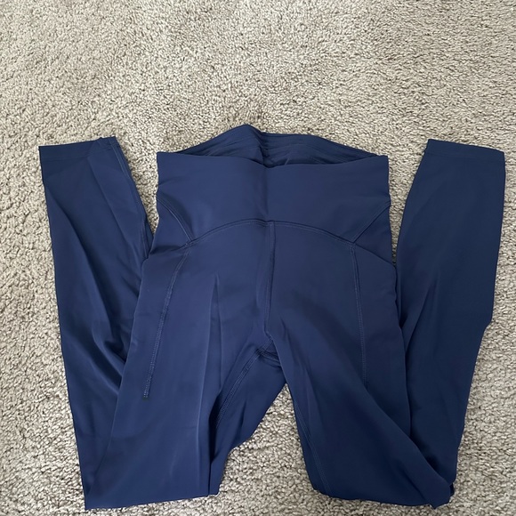 lululemon athletica Pants - Lululemon leggings with pockets